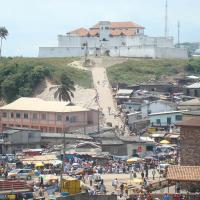 Fort Coenraadsburg in Elmina waar de militairen gelegerd waren.