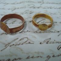Brief van J. G. Coorengel aan zijn moeder met twee gouden ringen