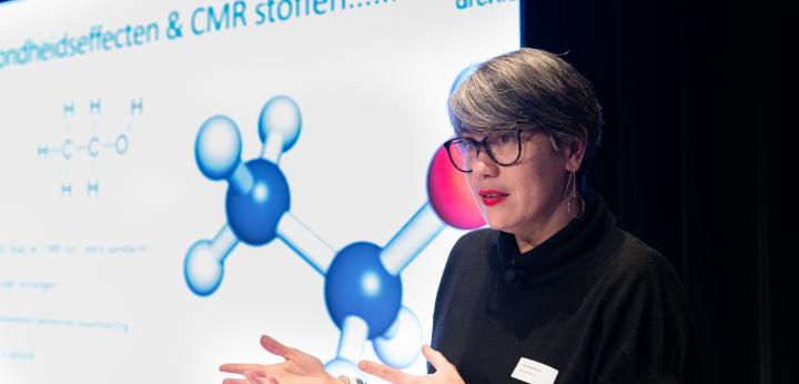 Claire Phan Tan Luu over Ethanol op de lijst van CRM-stoffen – Hoe houden we het veilig?